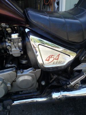 Kawasaki 454 LTD (1986)
Yep, it's a 454 LTD! Proud and ready to roll.
Keywords: Kawasaki 454 LTD (1986)